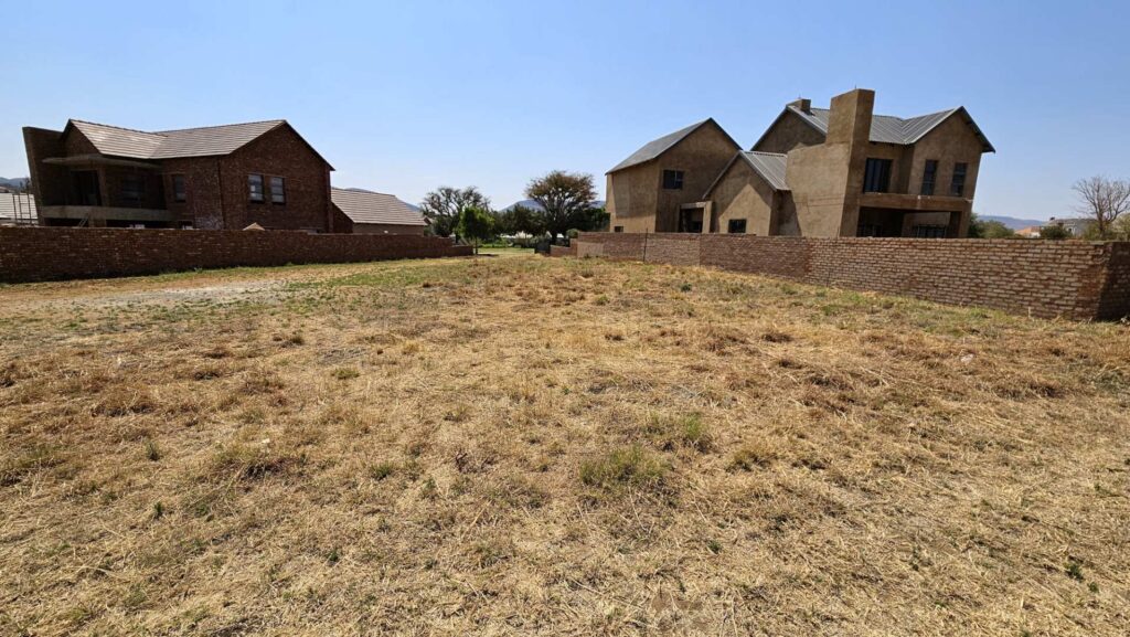 SOLE MANDATE Vacant Stand With Approved House Plans in Landsmeer Equestrian Estate
