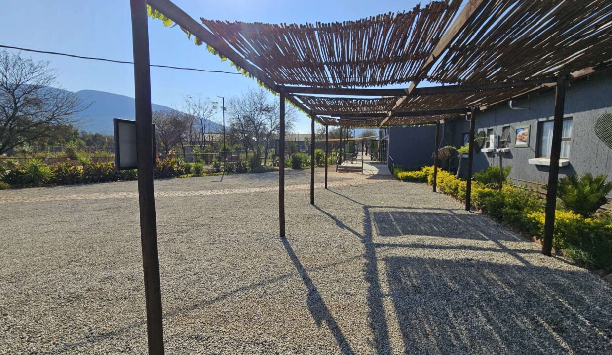 f_0843e49a6d5c41a6aabb55aec8a17622