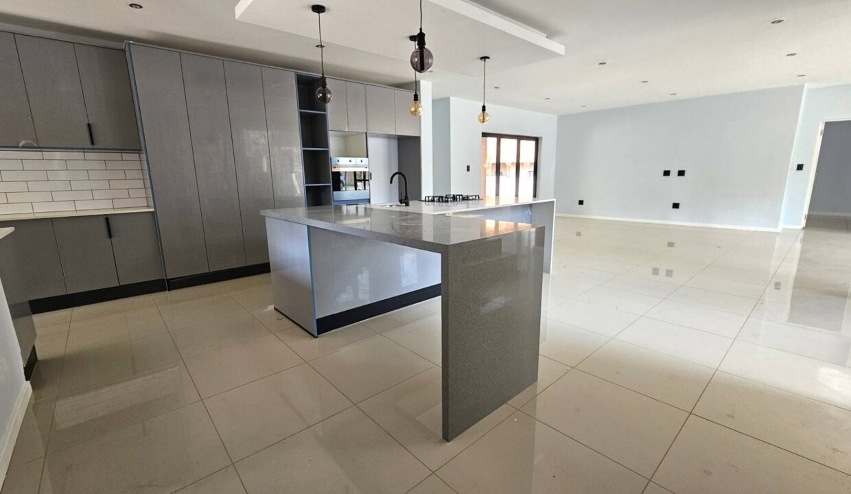 f_0ac648f563af41cd8f6473defac6065f