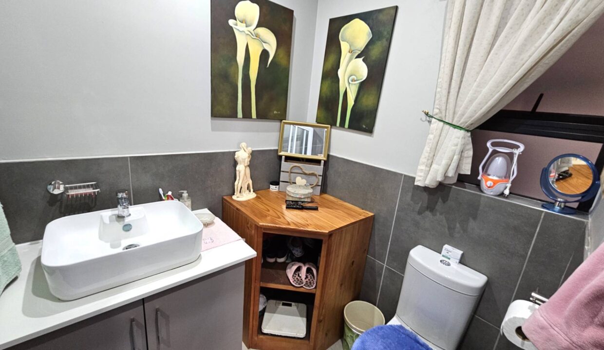 f_1137290c54424f78bbcab77c8ffe3a10