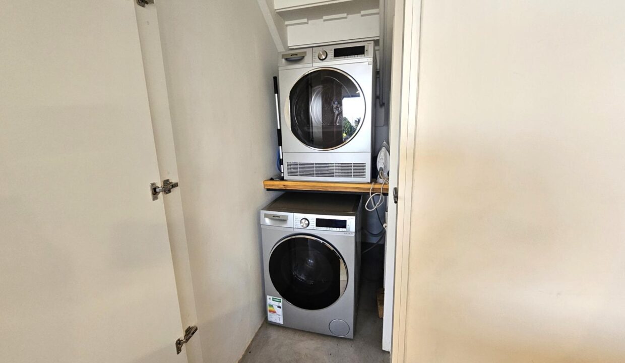 f_1d1ce60620c741349a54128b4d86eb03