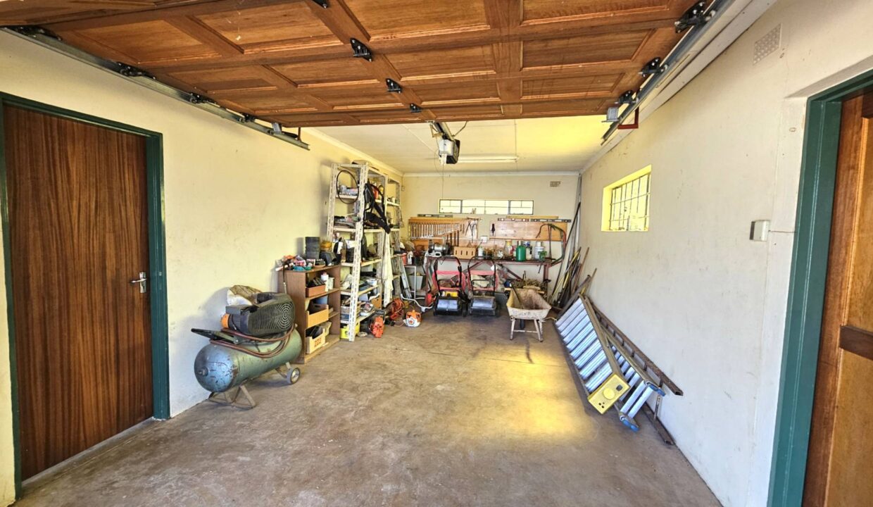 f_297ad440f370414abeeebde30ad83630