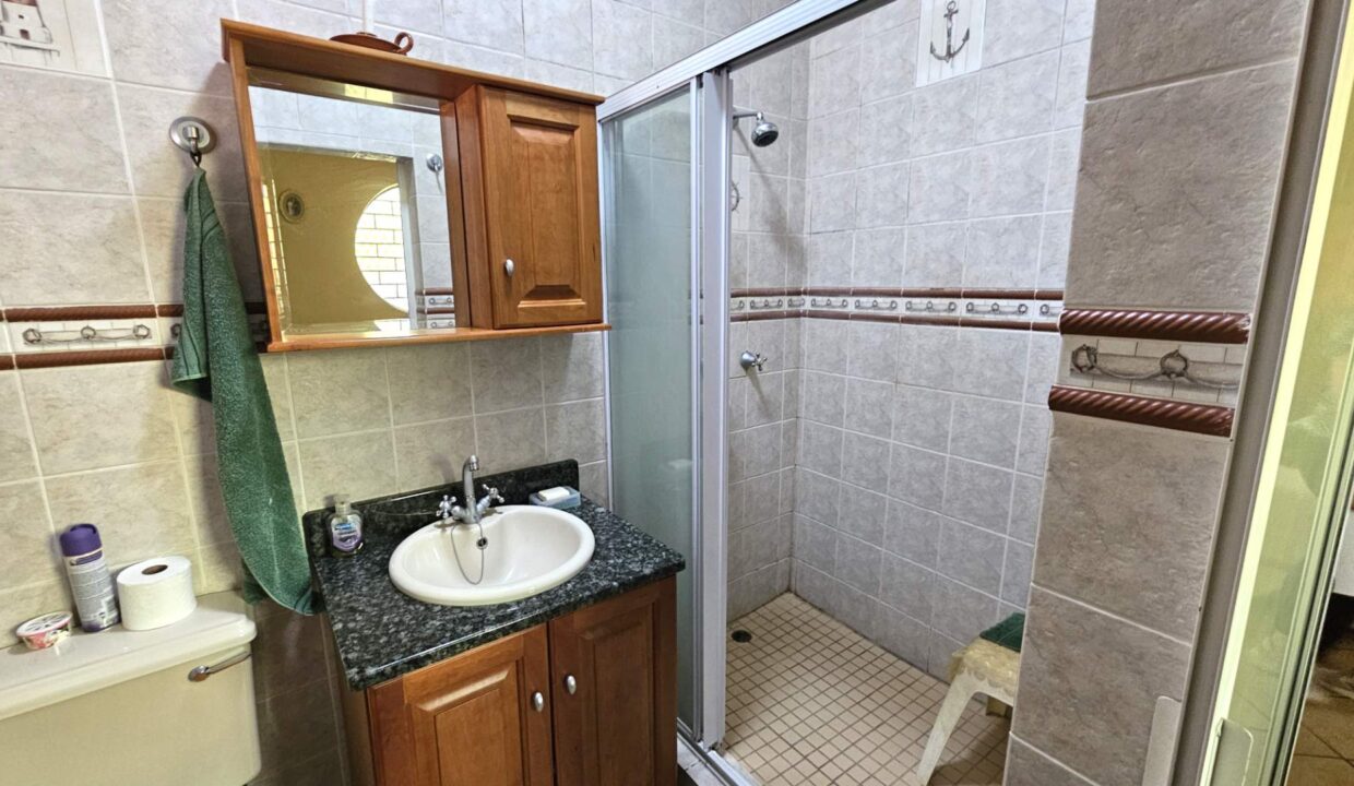 f_2d7a5a10ace143b4a8e1e38f2c7c6daf