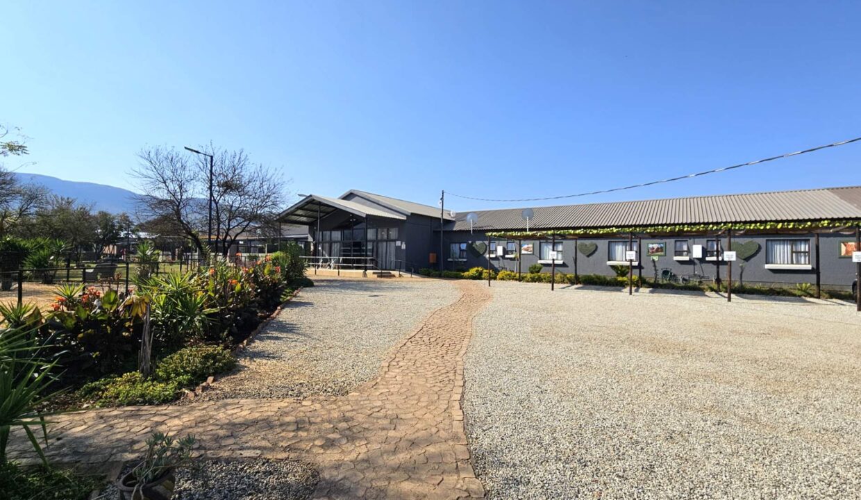 f_422335f84e22473590a1600bd133c6e7