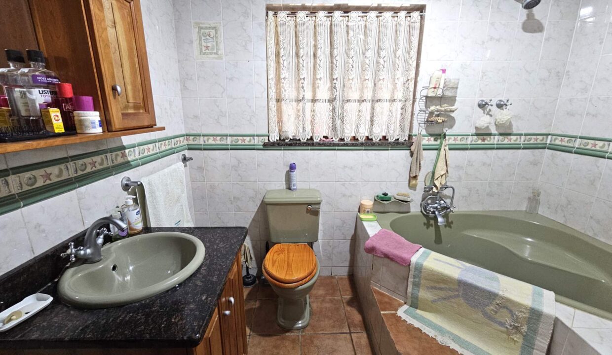 f_532333f4db4a4d9bac8db35fe2b08246