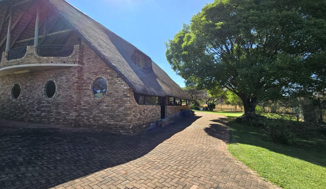 f_5a2b5ca85a3644daa74718421859bbba