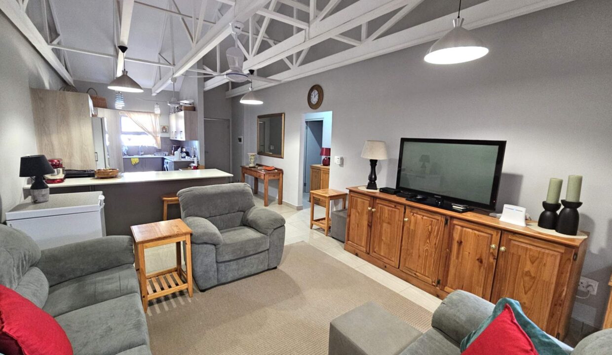 f_5b4d4cd0eb3746dca7a0227ef274616b