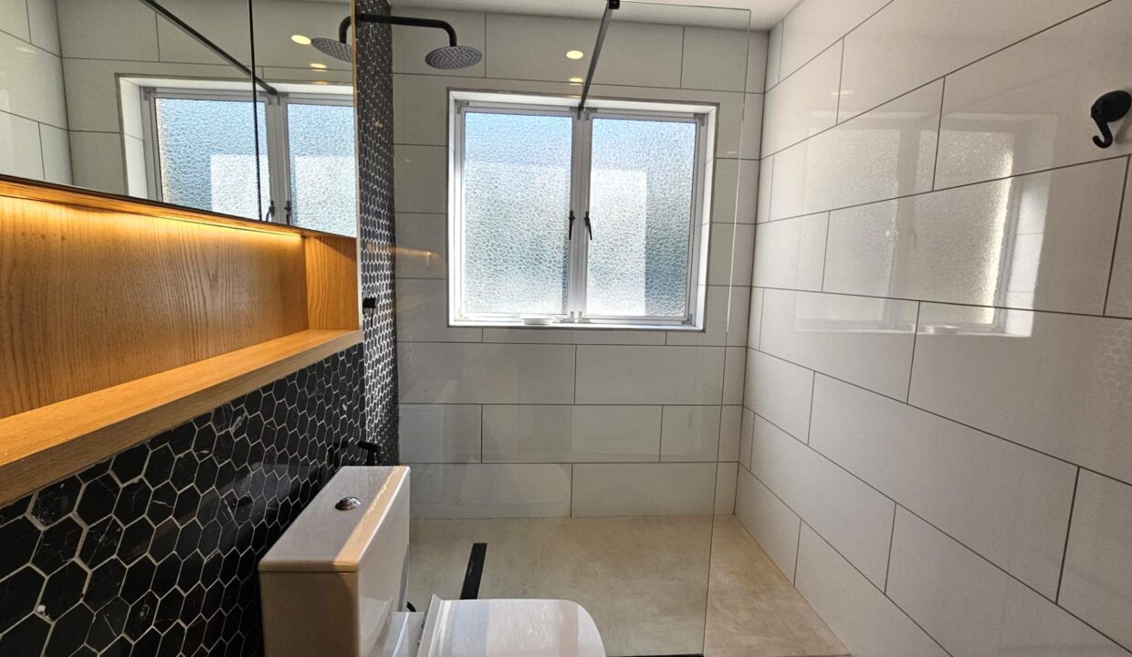 f_5d809d4b3055448ca772c9aa6237d05c