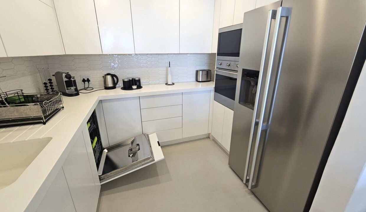 f_5efa9f17a5d145f0b1c5ed0e746e5177