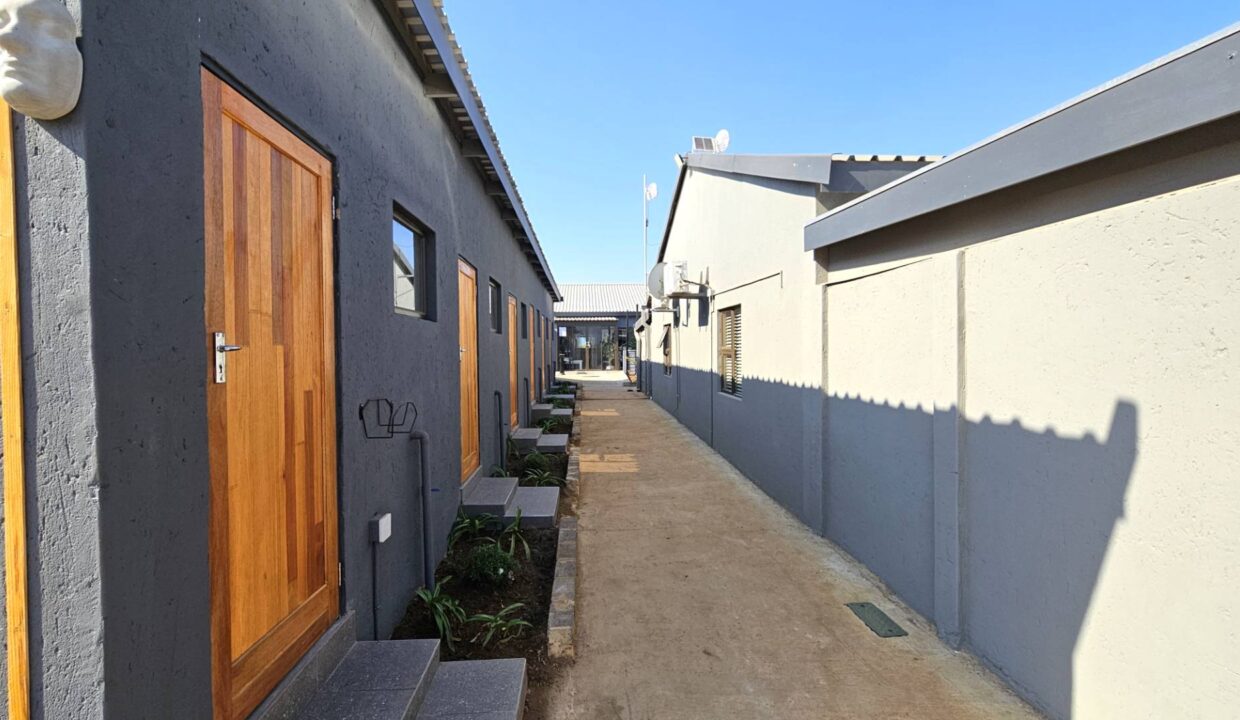 f_64a5e8452d2a4f299d1a675d7abafd2d