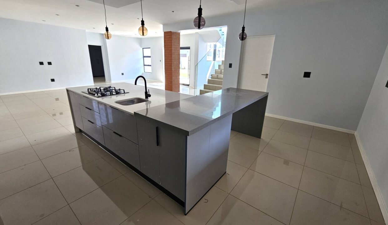 f_8014b2cb4e974679b1dd985f803aceaf