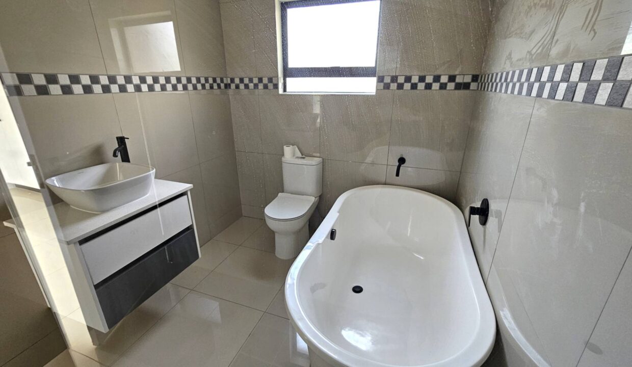 f_8ff55d6b40d140a0999f72c74c36939a