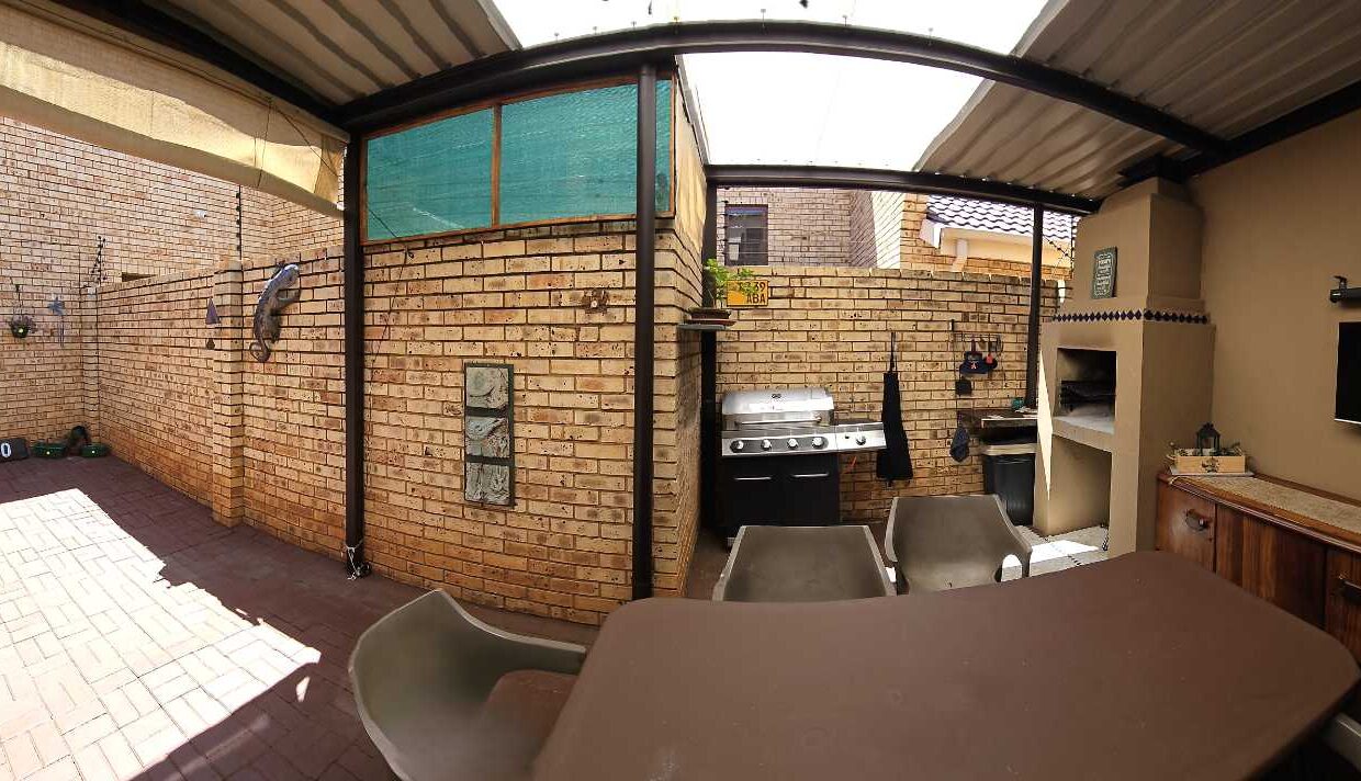 f_92c432c0b79b45c7b7c220d70b82064c