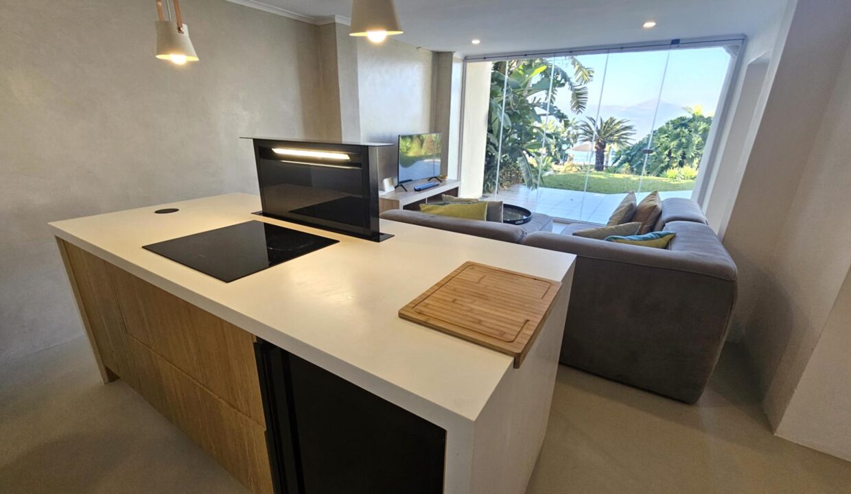 f_946ea51686474d3abe03bf2673b65e05