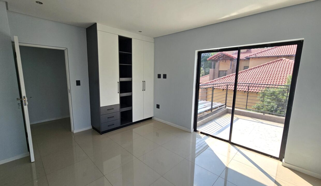 f_9a8f8d3c3325402aa4c430eb2936607d