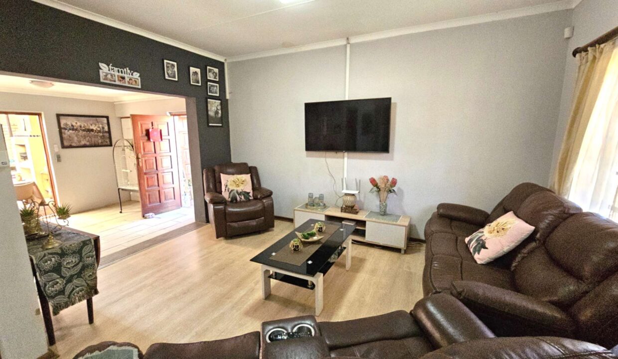 f_c12aa0251cd8460bbe69886dacf92f9e