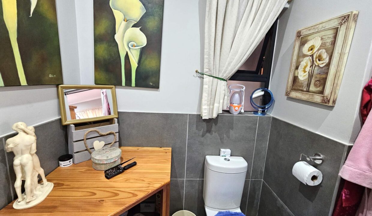 f_c93c89c6384a4d6cae359f32f7ba1f47