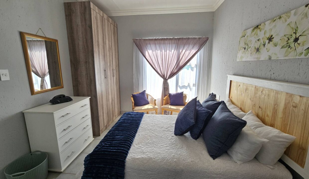 f_d5c89a0d17034f52a911f004a338c82d