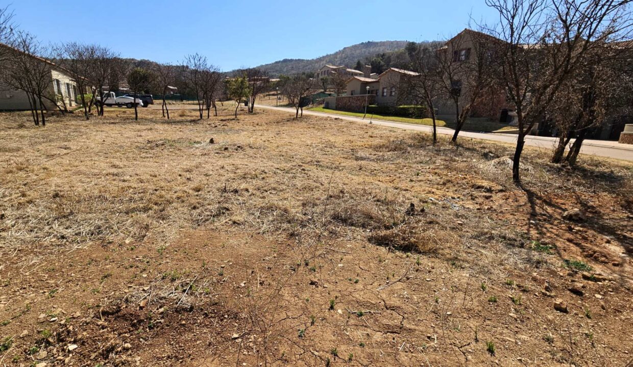 f_deac5b2b16484303a689d4352f2932b1