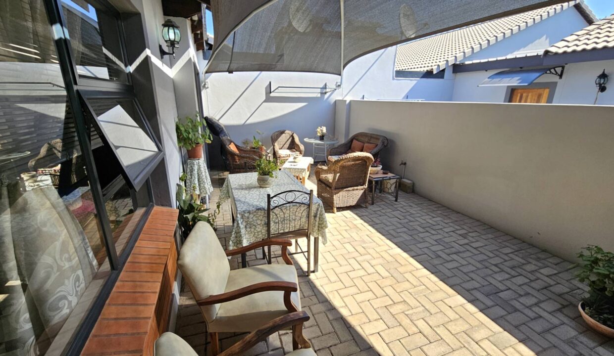 f_f6c11b29a14a4e4cbc2bc28d5c7f1b7c