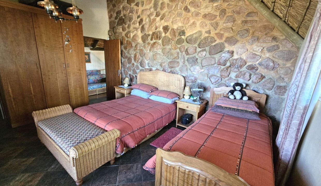 f_fc6ad7aba8124dd7a8bf10fc2a6667ef